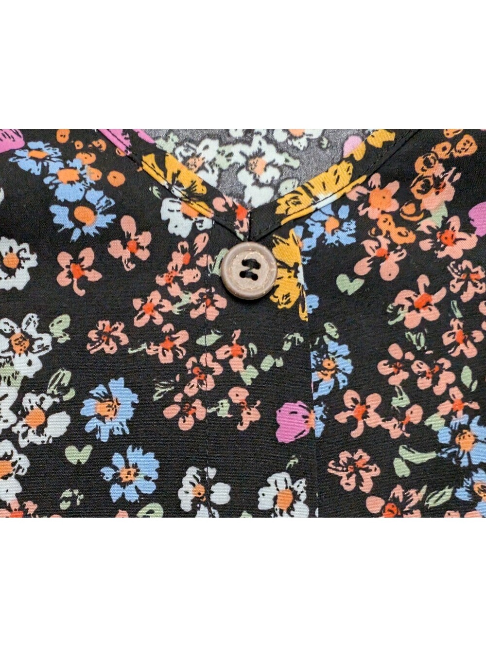 BloomChic Floral Blouse Womens 18/20 Black Multicolor V Neck Flutter Sleeve Top - Picture 5 of 8